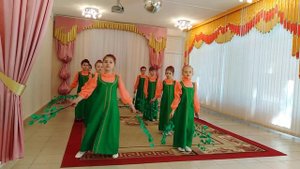 стилизованный танец "Гляжу в озёра синие" детский сад