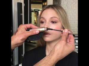 Трансформация из легкого макияжа «NUDE», в вечерний!