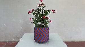 Вазон для цветов, из цемента.