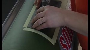 приклеивание уключины на надувную лодку