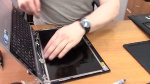 Samsung RV520 - меняем экран... и мат. плату.