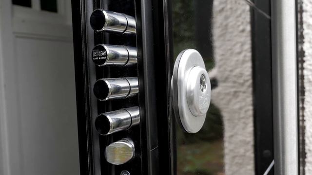 Security Doors London - '' Stronghold Security Doors ''   2018 смотреть онлайн