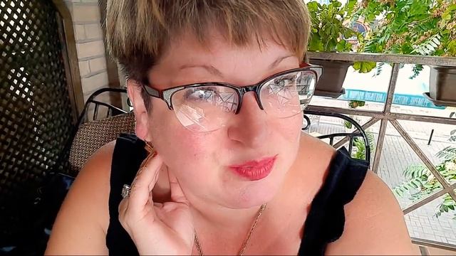 Пришла за хинкали, а заказала суп из море продуктов/Кафе в Лазаревском/Отдых в России/Лазаревское смотреть онлайн