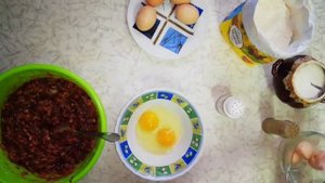 Пирог из свиной печени . Просто объедение !