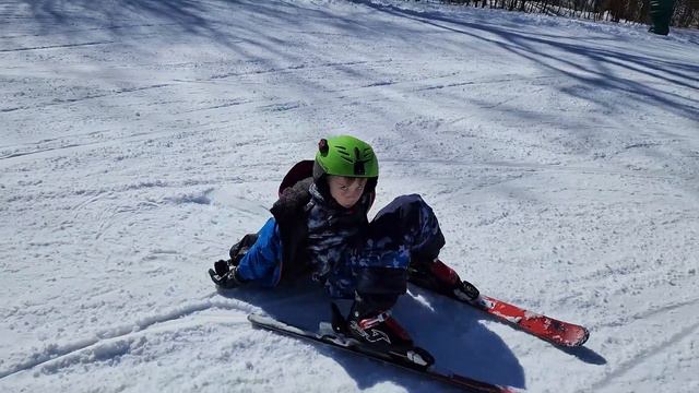 Jiminy Peak Skiing in March - ScratchRick Dad & Grandpa