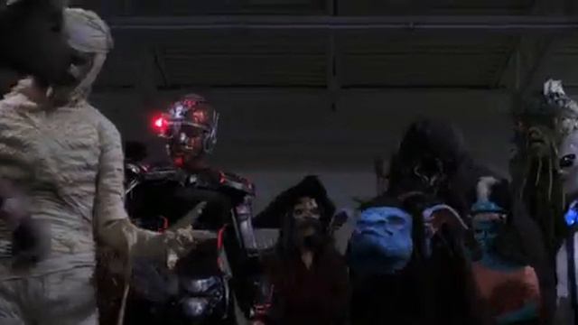 Слэппи создает свою семью Ужастики 2: Беспокойный Хеллоуин 2018