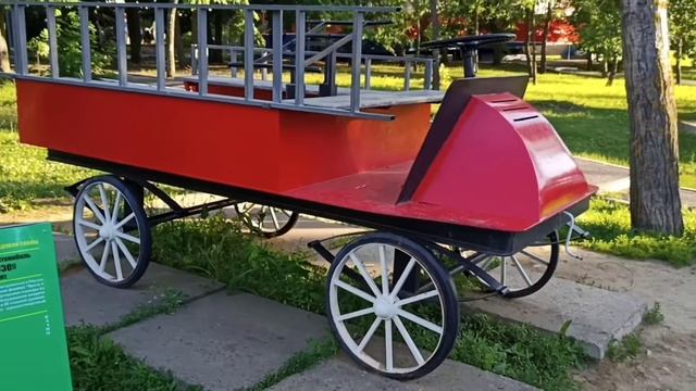 По дороге за хлебушком!Первая пожарная машина!Рассказывает Сергей Уткин.