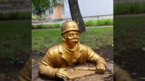 Необычные скульптуры в городах России