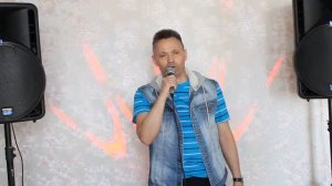 Копия видео "ЛЮБИТЕЛЬСКОЕ ВИДЕО.КЛЕН.ПОЕТ ВЛАДИМИР ДРОЗДОВ."
