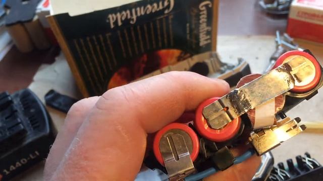 ⚠️ Не выбрасывайте старый шуруповерт!♻️ Аккумуляторы по дешману. смотреть онлайн