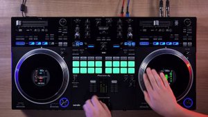 DDJ-REV7 professional 2-channel "battle-style" DJ controller for Serato DJ Pro | Overview