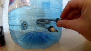 Рукомойник из бутылки. Рукомойник дачи.