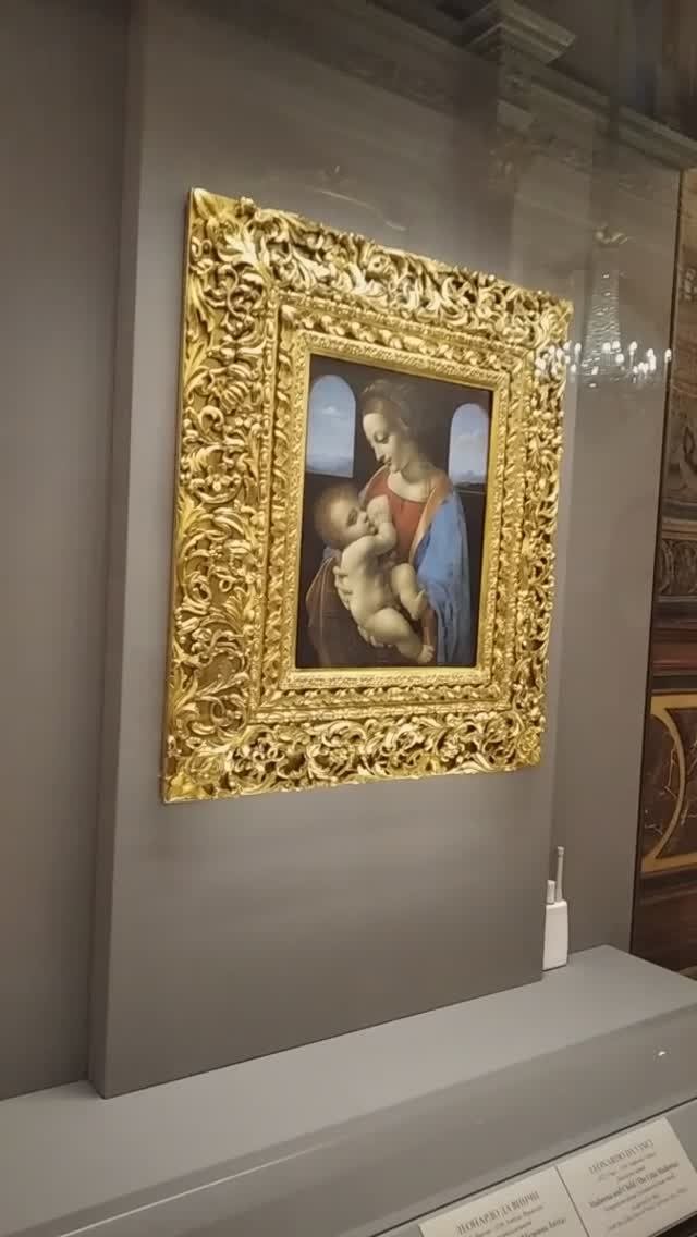 Санкт-Петербург. Эрмитаж. Мадонна Литта Леонардо да Винчи.