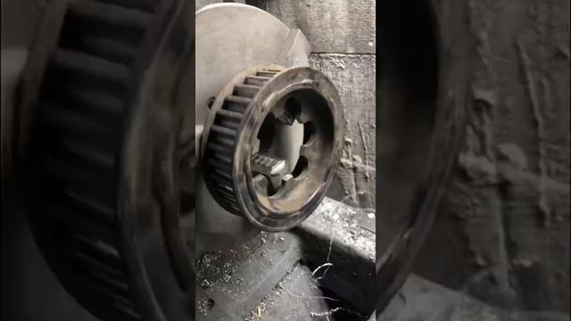 Belt wheel offset