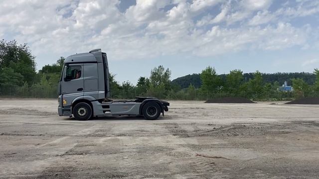 2013 Mercedes-Benz Actros 1845 Sleeper Truck Tractor I St Aubin, France Auction - 5 & 6 July смотреть онлайн