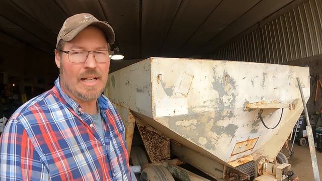 Planting in March? смотреть онлайн