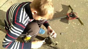 Как починить трюковой самокат своими руками.