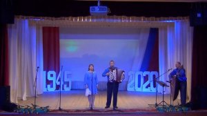 За околицей туман