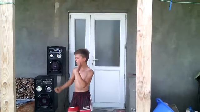 Зачётно зажигает. Король танца смотреть онлайн