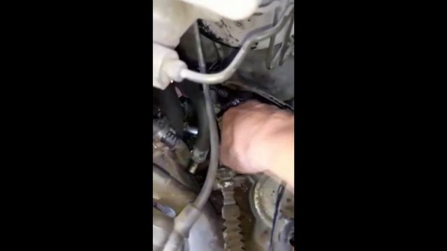 Снятие стартера Дэу Матиз 0,8. Коробка автомат. смотреть онлайн