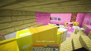 Aphmau TURNED TO GOLD in Minecraft!