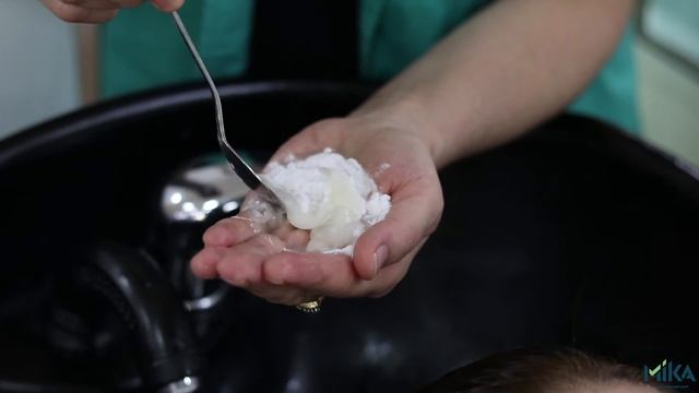 Как избавиться от перхоти,совет от Центра МИКА. смотреть онлайн