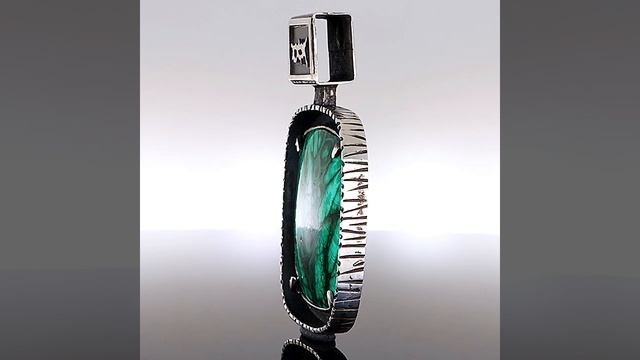 Малахит (кулон)