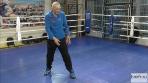 Бокс: отработка ударов в челноке (English subs)