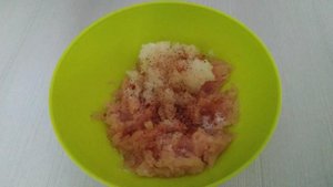 Пельмени с куриным фаршем и твёрдым сыром