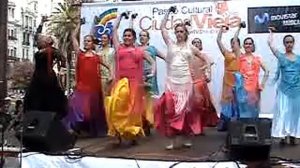 Sevillanas con castañuelas y el ole "Las Manolas"