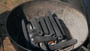 Розжиг угля КАМАДО способом ПАГОДА