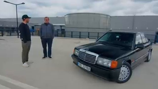 4K | RADOVAN VÁVRA | MERCEDES NEBO NIC! | 190 E 2.3-16 смотреть онлайн