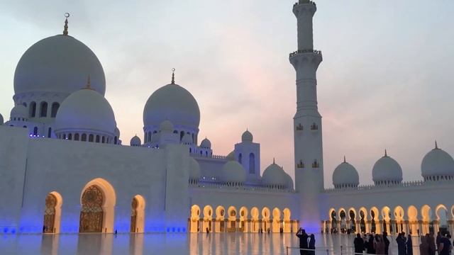 Мечеть шейха Зайда. 1