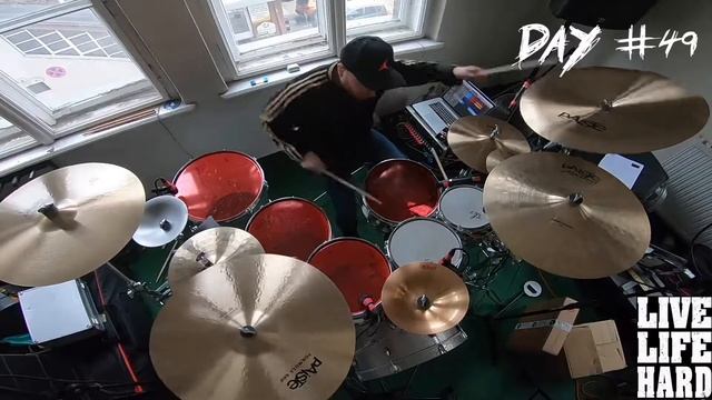 100 days / 100 riffs CHALLENGE смотреть онлайн