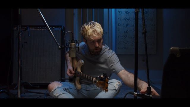 Celestions most hated speaker of all time actually sounds AMAZING (for Nirvana Tone) смотреть онлайн