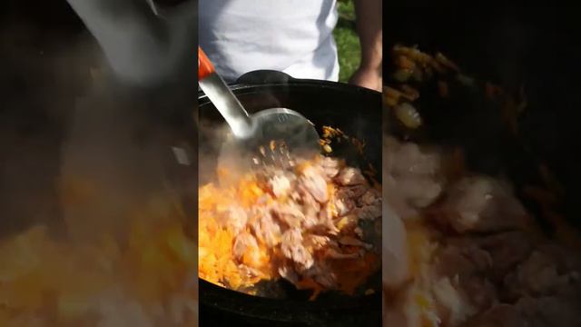 Макароны с тушенкой #макароны #тушенка #какприготовитьмакароны