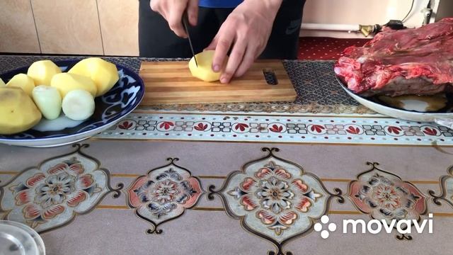 БАРАНЬЯ ШЕЯ ЗАПЕЧЁННАЯ С КАРТОШКОЙ