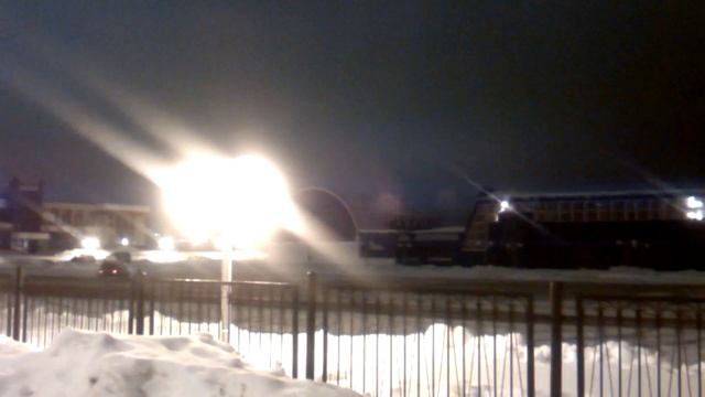 Йошкаролинцы устраивают ночные катания на санях запряженных в... автомобиль