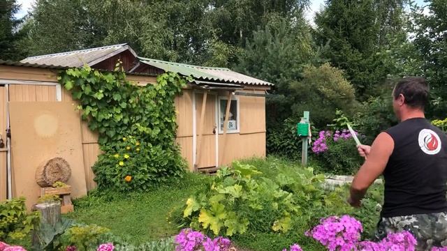 Метаю ножи на даче. смотреть онлайн