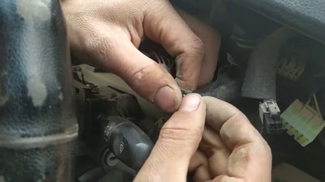 предохранитель загорает из-за замыкания у Chevrolet Nexia