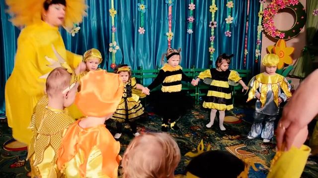 8 Марта - Детский Сад Колибри Младшая Группа смотреть онлайн