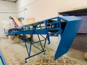 Фрагмент сборки желобчатого транспортера