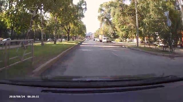 Зеркало заднего вида с регистратором SLIMTEC Dual M5 - день, основная камера смотреть онлайн