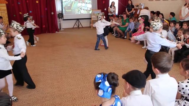 Танец " Лизавета" Старшая группа смотреть онлайн