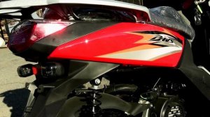 Скутер WIZARD в красном и черном исполнении. Популярный, большой скутер на колесах 12"