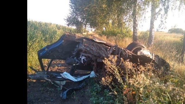 Под Белгородом на BMW Х5 насмерть разбились трое мужчин смотреть онлайн