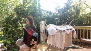 «одинокая гармонь» (снова замерло все до рассвета) аккордеон женское исполнение