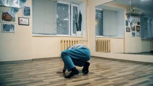 Легкие и крутые фризы в брейк дансе