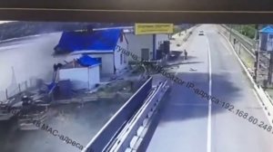 Прилёт по мосту возле Черкасс, через Днепр.