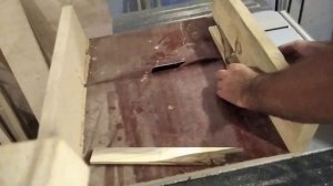 Подставка для разделочной доски своими руками.